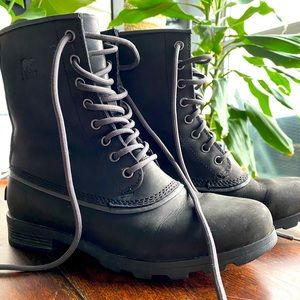 Sorel Black Lace-up waterproof boots, size 8